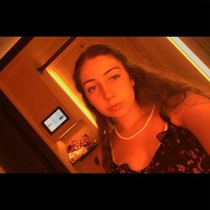 Meet your Posher, Olivia